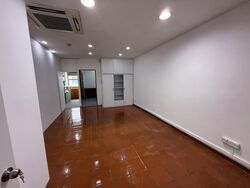 Pemimpin Industrial Building (D20), Factory #578552651